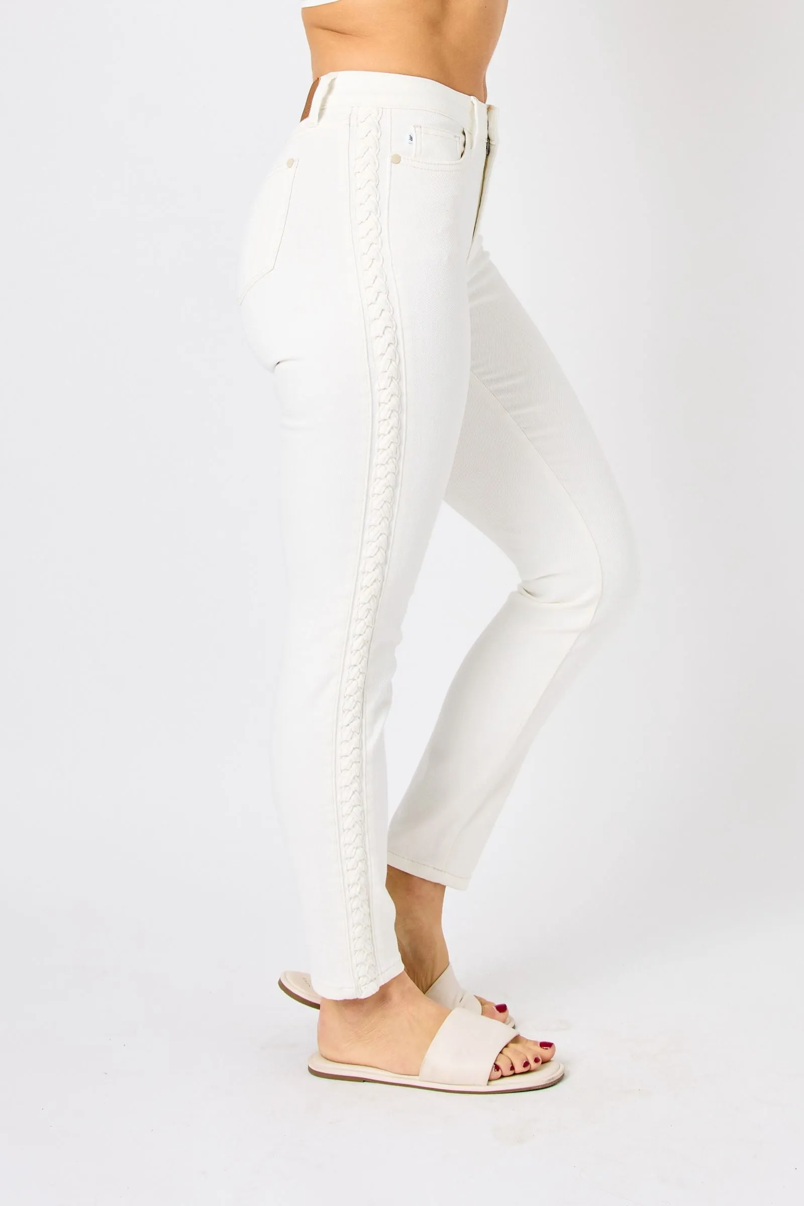 Judy Blue Mid Rise Braided Detail White Relaxed Fit Denim 88782