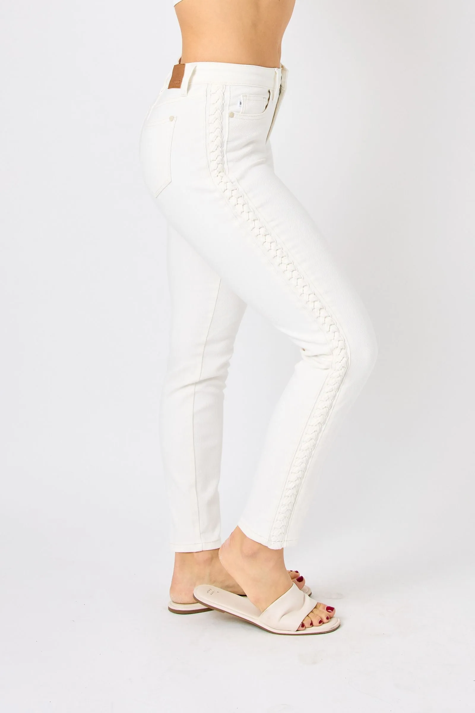 Judy Blue Mid Rise Braided Detail White Relaxed Fit Denim 88782