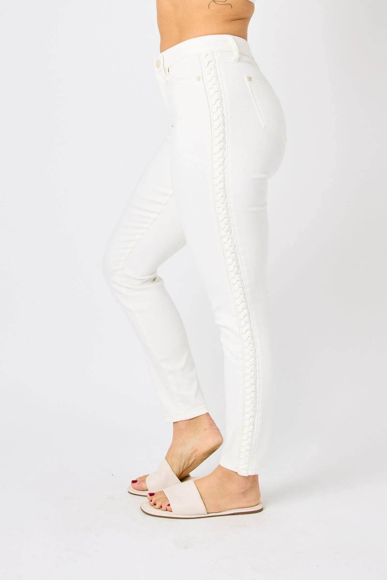 Judy Blue Mid Rise Braided Detail White Relaxed Fit Denim 88782