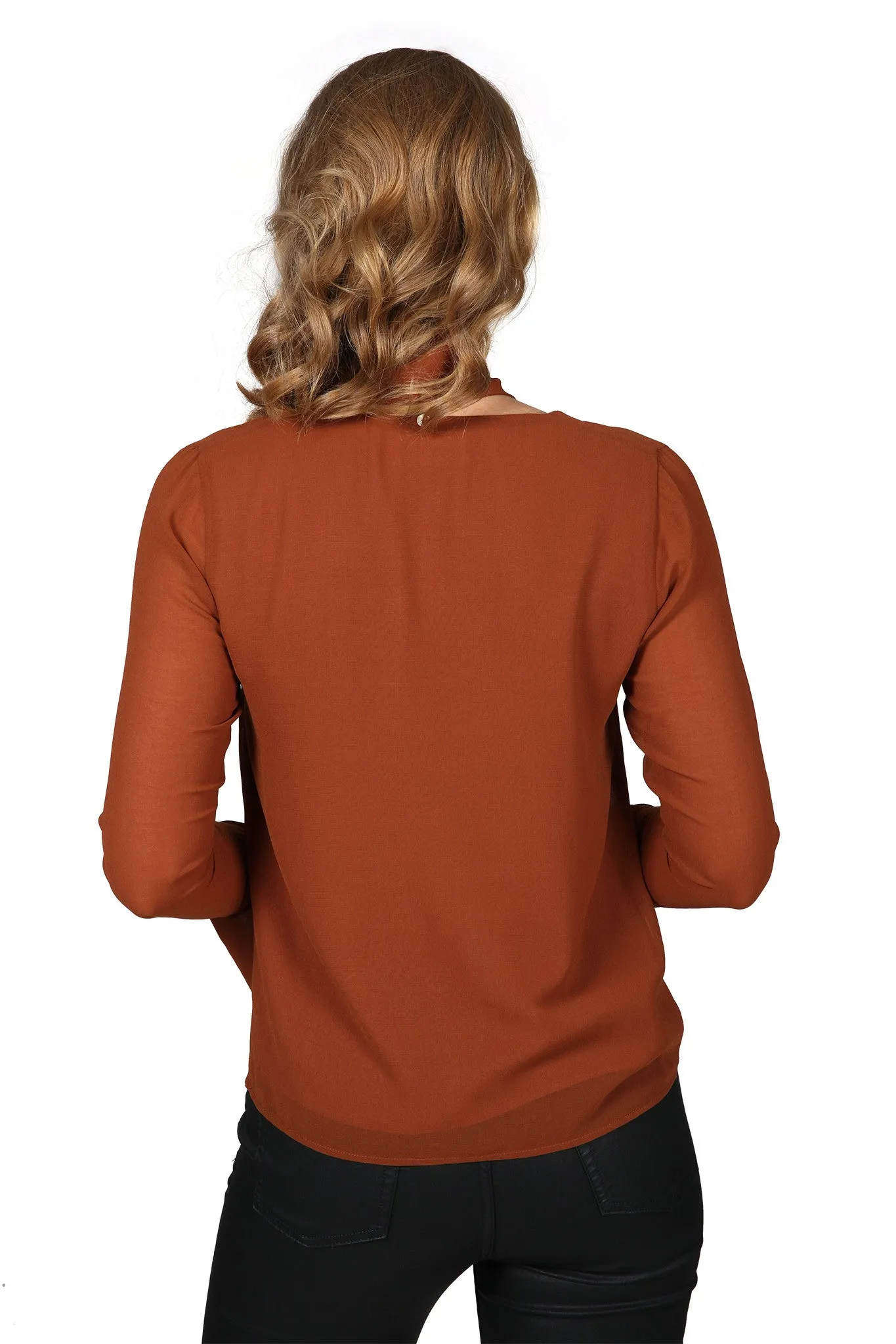RIMA SCARF BLOUSE - WHISKEY