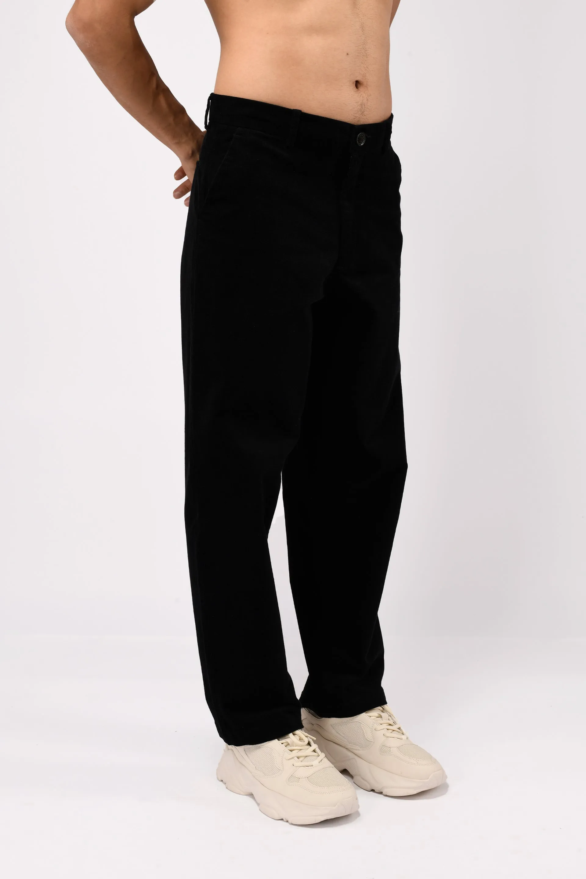 SOFT CORDUROY RELAXED PANTS IN BLACK